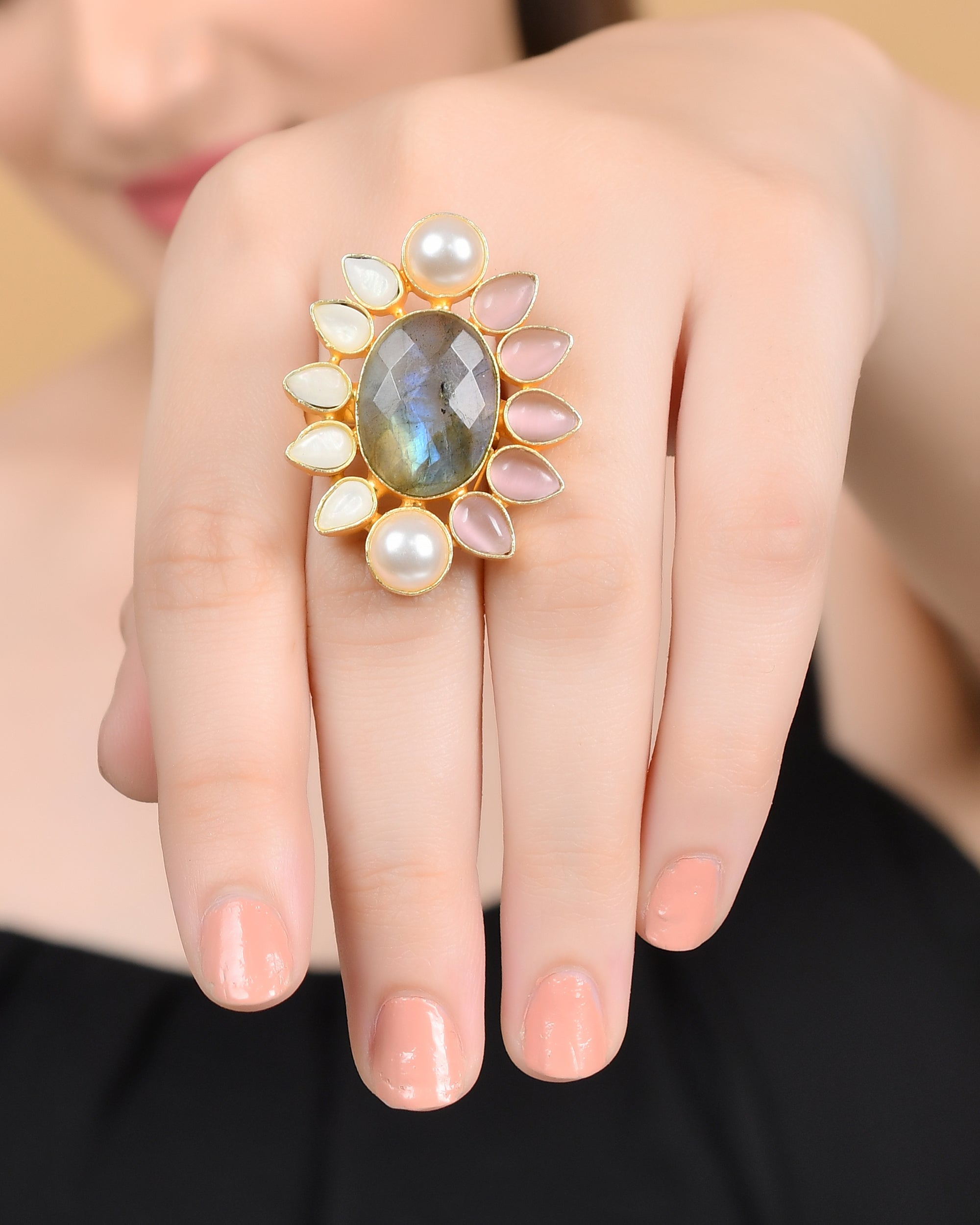 DAISY RING